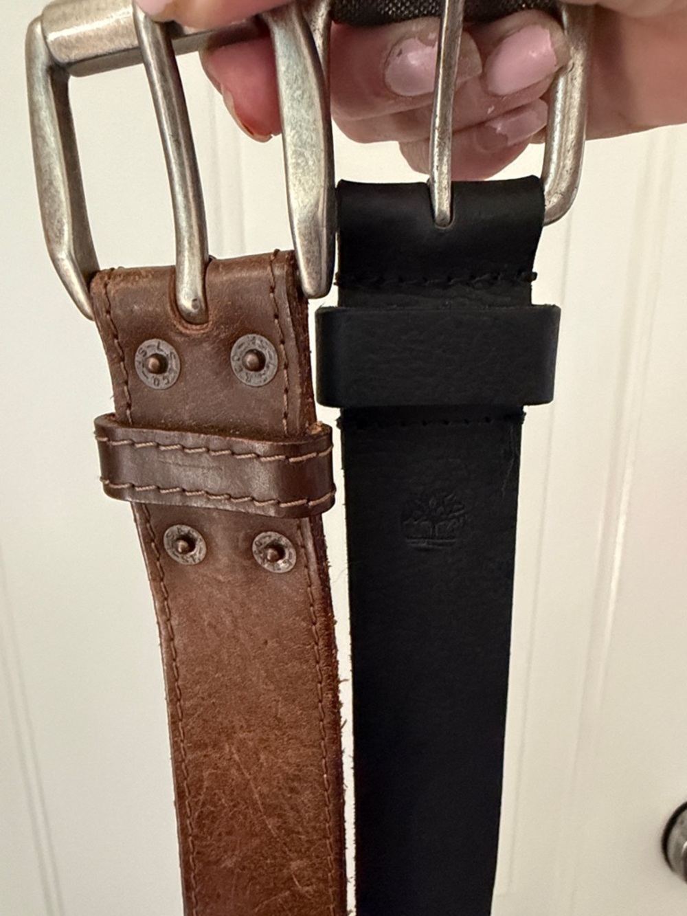Timberland (black) -Levi’s (brown) Genuine leatherMen's Belts Size 36 - Picture 8 of 9